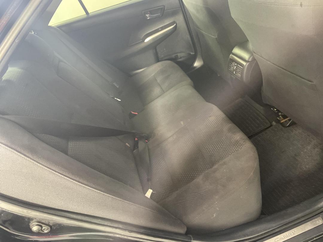 Photo '20' of Toyota Camry