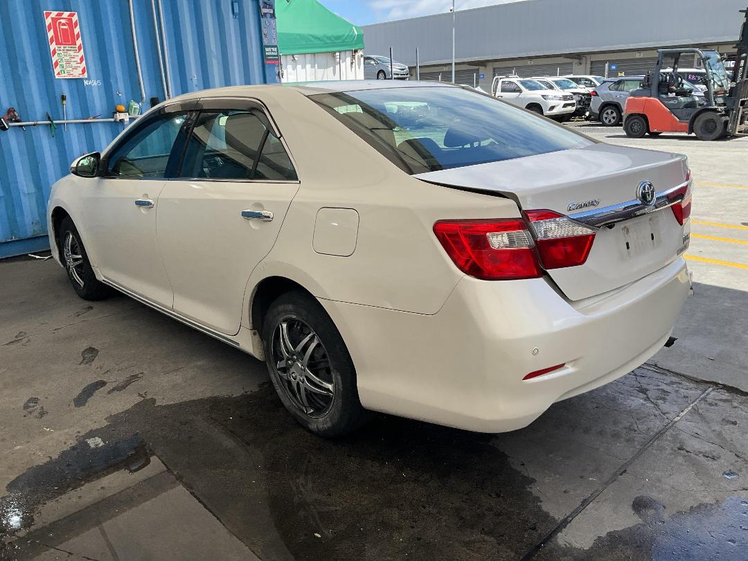 Photo '3' of Toyota Camry Photo '3' of Toyota Camry