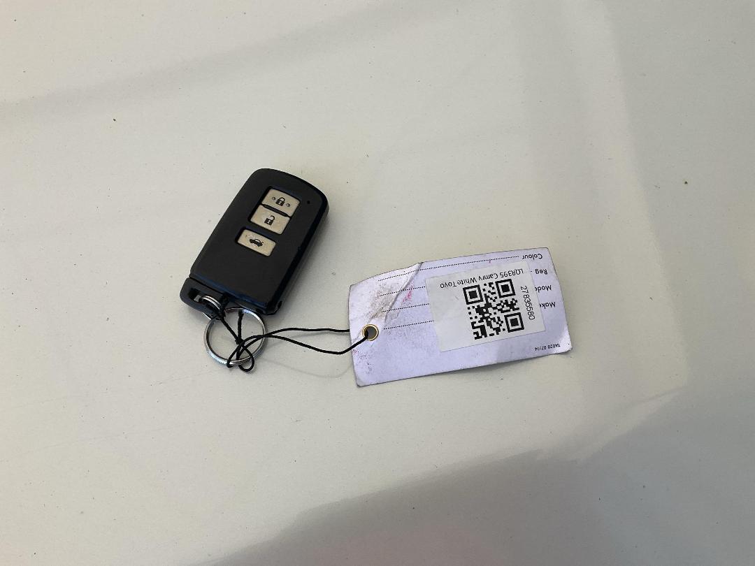 Photo '14' of Toyota Camry Photo '14' of Toyota Camry