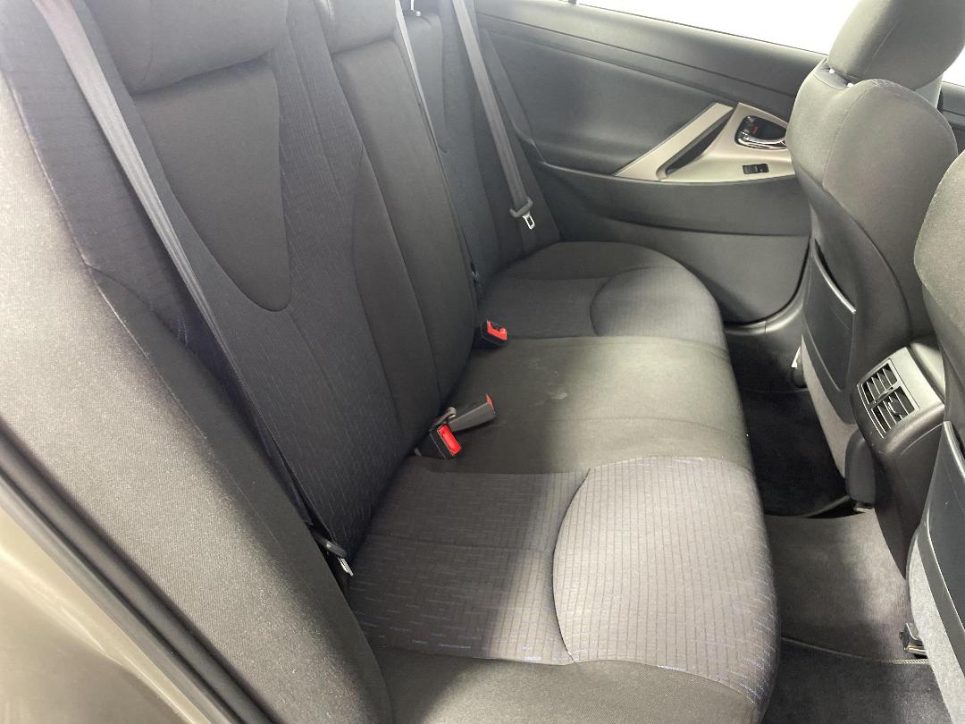 Photo '20' of Toyota Camry