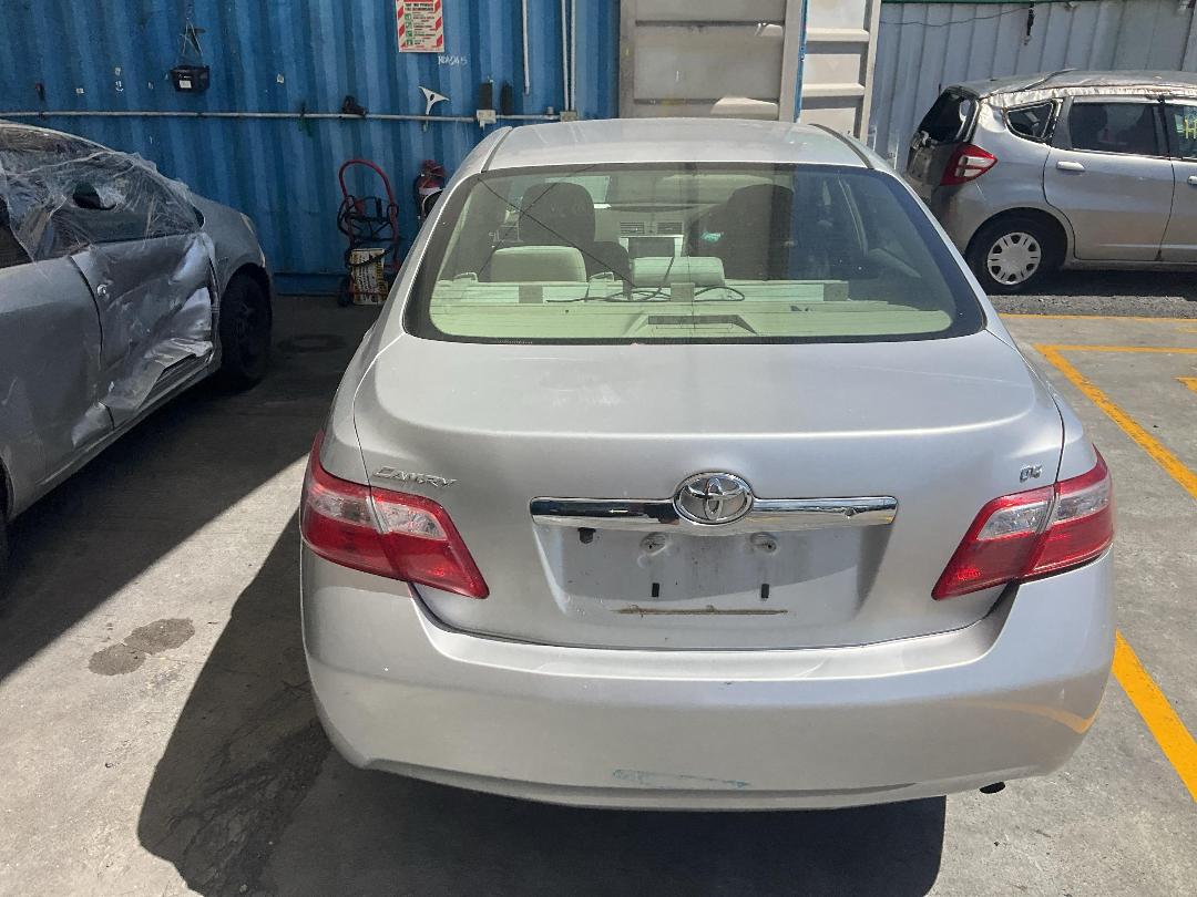 Photo '12' of Toyota Camry