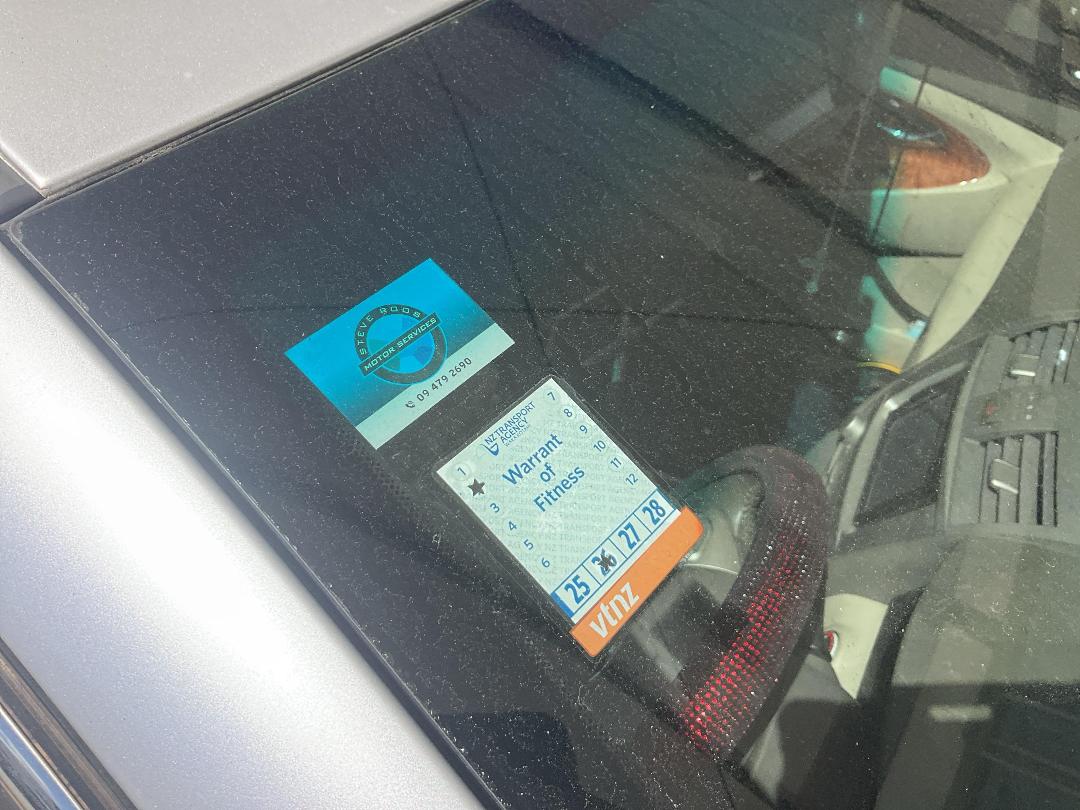 Photo '24' of Toyota Camry