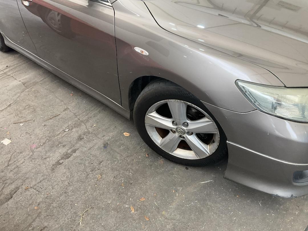 Photo '2' of Toyota Camry Sport