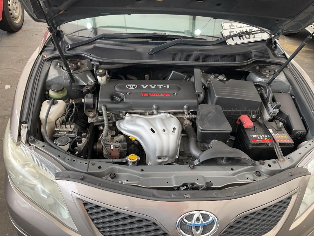 Photo '14' of Toyota Camry Sport