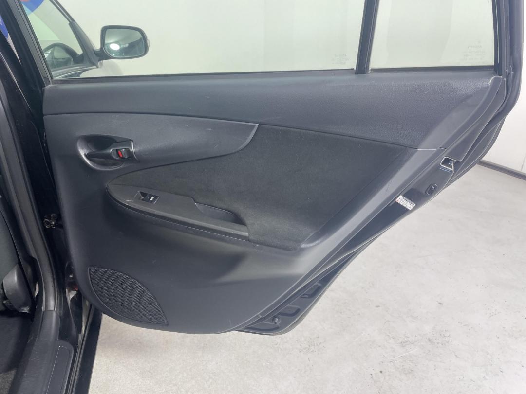 Photo '19' of Toyota Corolla