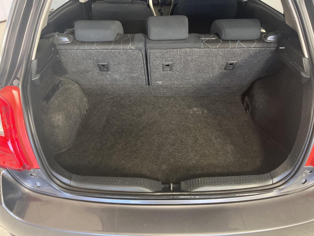 Photo '14' of Toyota Corolla Photo '14' of Toyota Corolla