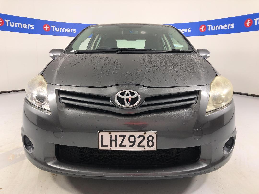 Photo '2' of Toyota Corolla Photo '2' of Toyota Corolla