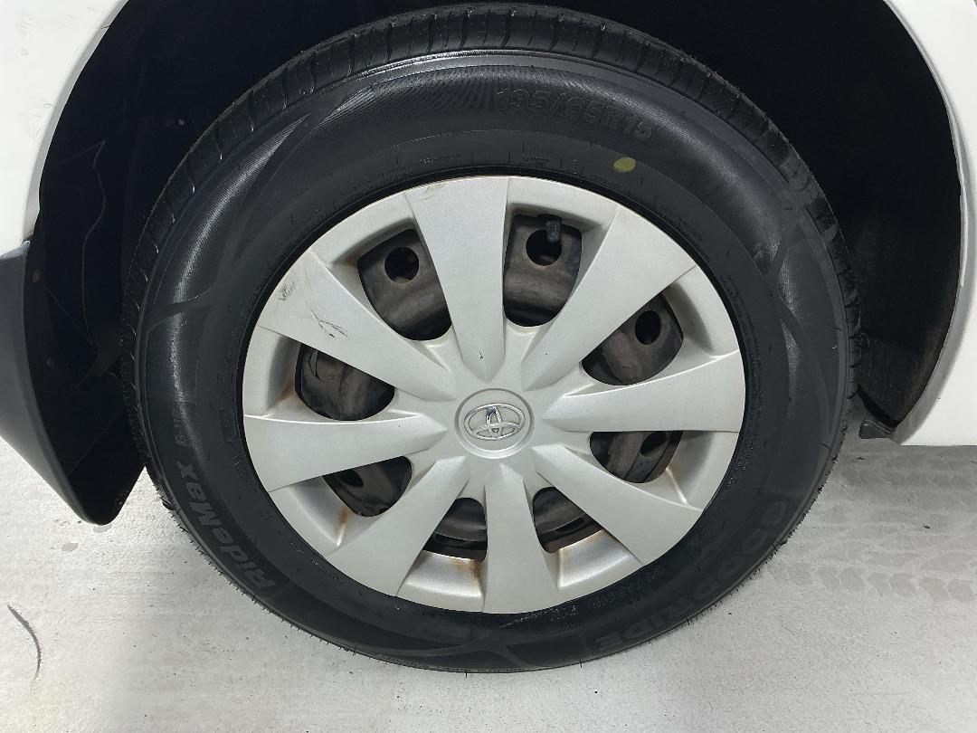 Photo '12' of Toyota Corolla