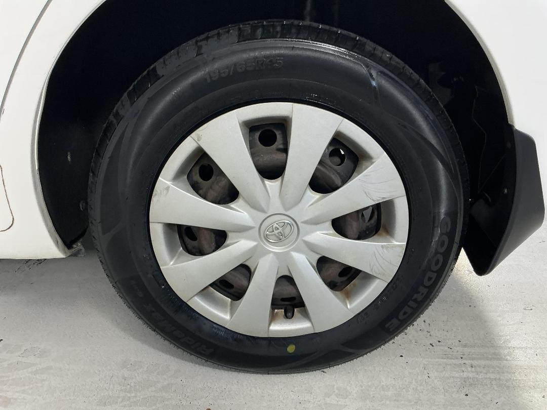 Photo '11' of Toyota Corolla