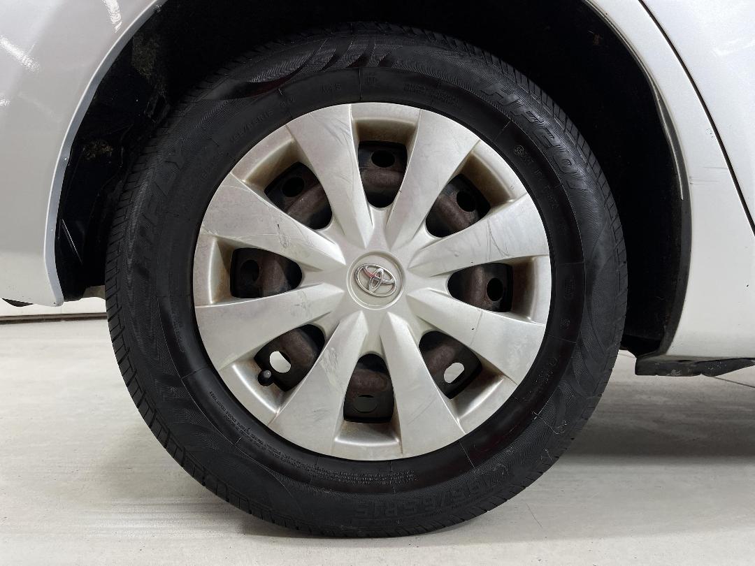 Photo '12' of Toyota Corolla