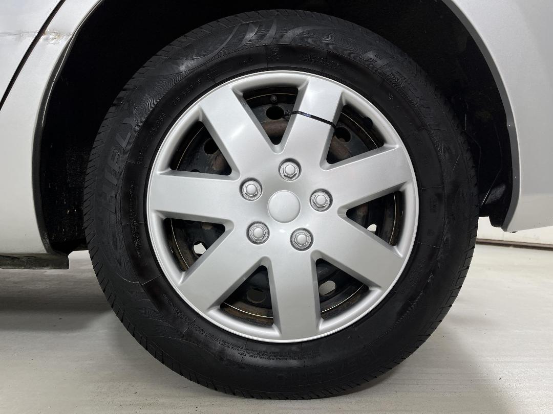 Photo '11' of Toyota Corolla