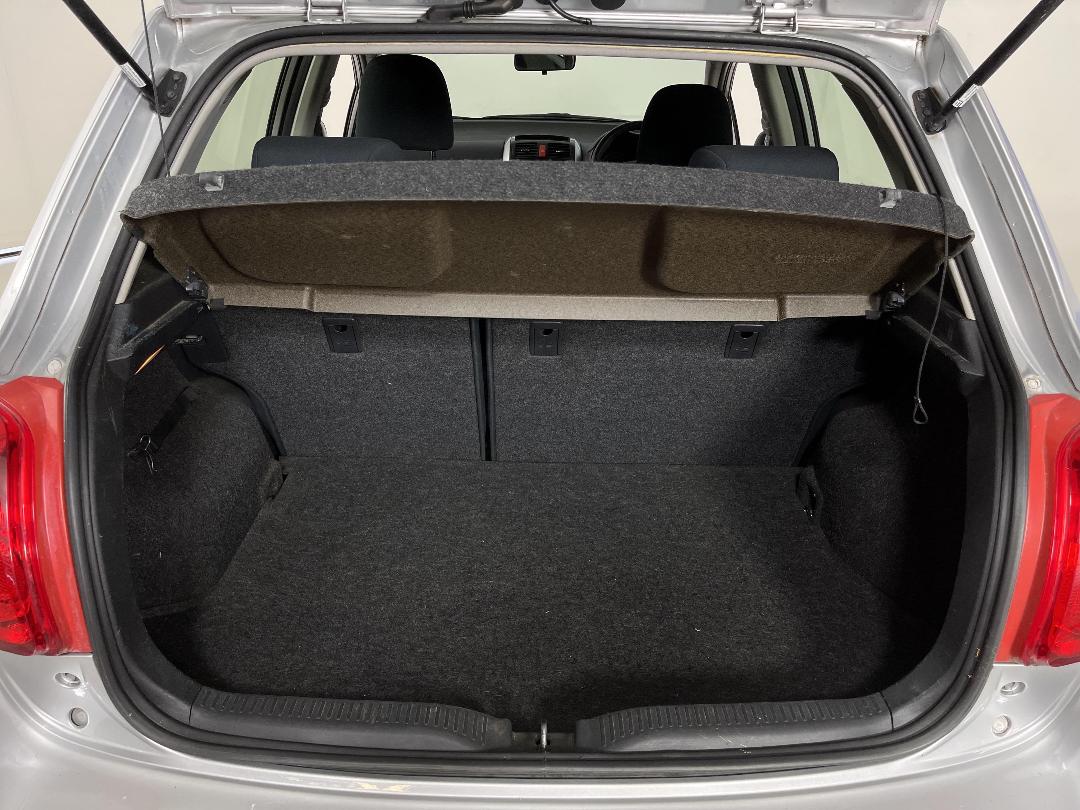 Photo '14' of Toyota Corolla