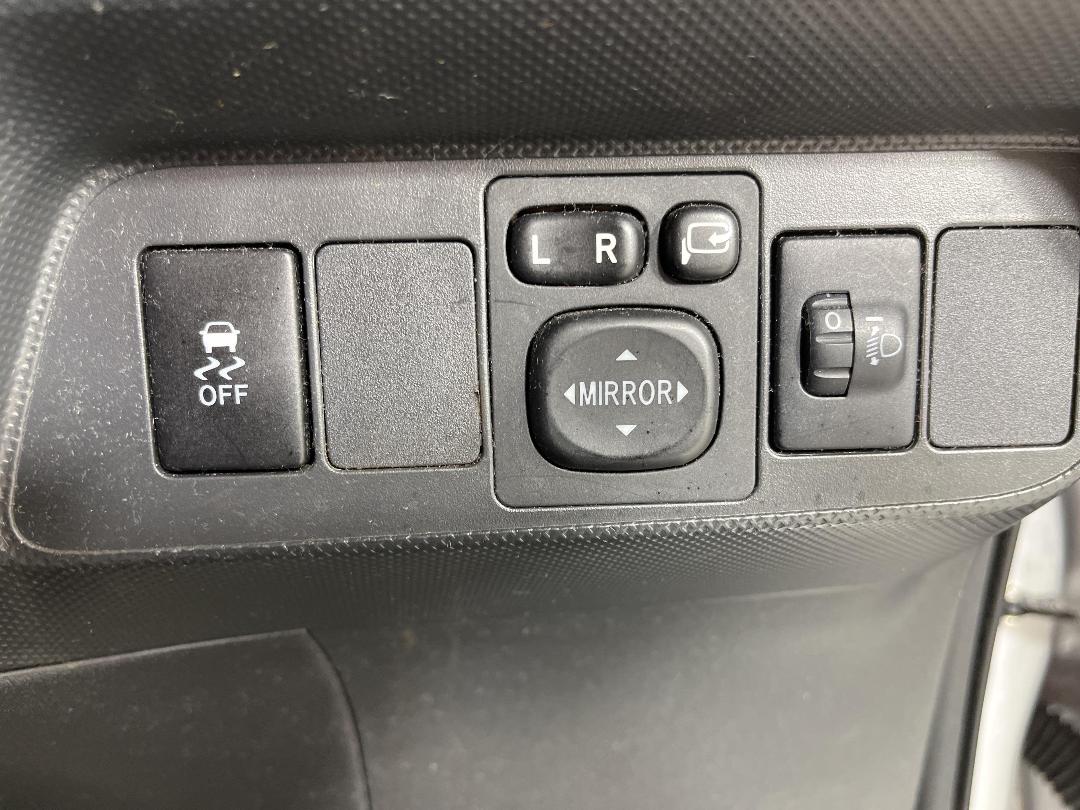 Photo '23' of Toyota Corolla