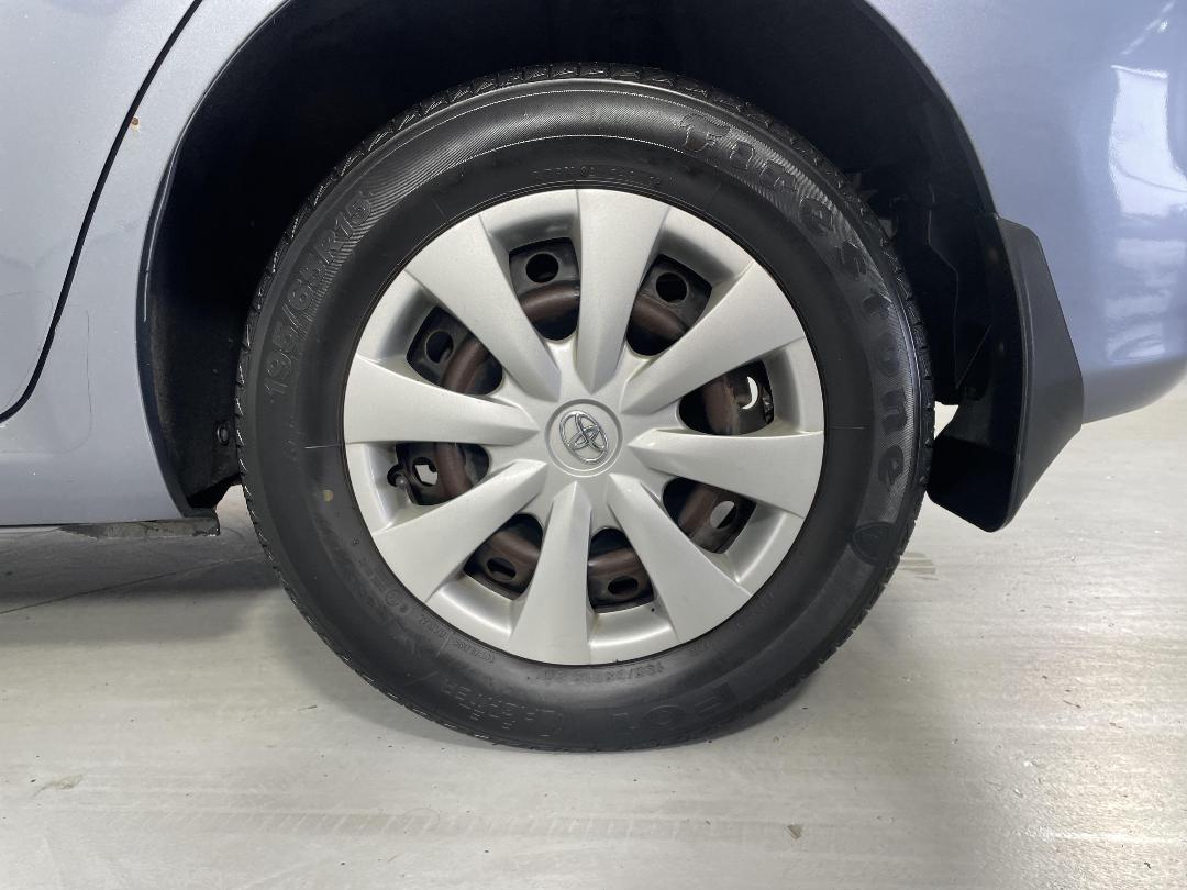 Photo '11' of Toyota Corolla