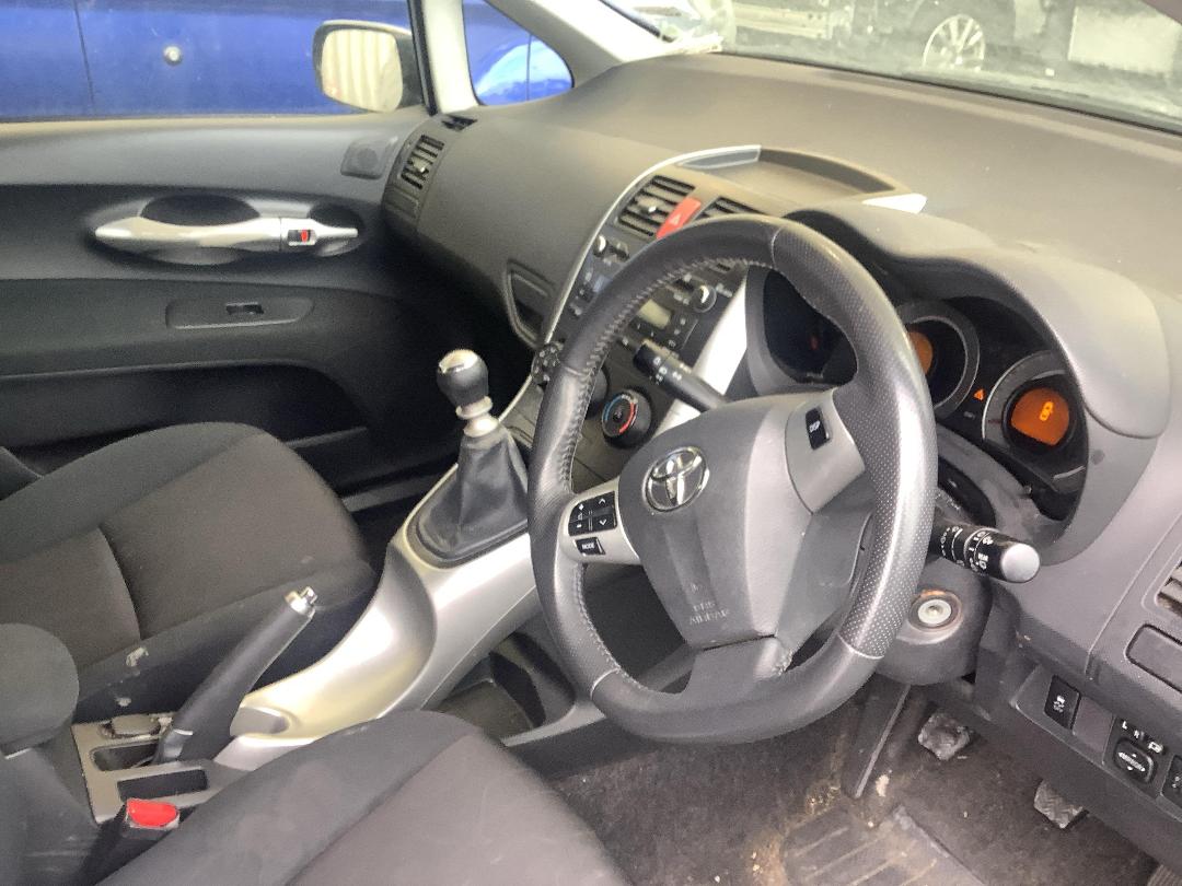 Photo '14' of Toyota Corolla Photo '14' of Toyota Corolla