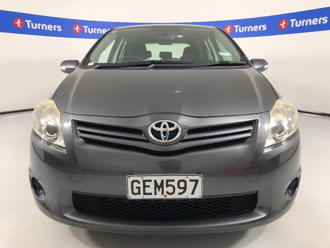 Photo '2' of Toyota Corolla Photo '2' of Toyota Corolla