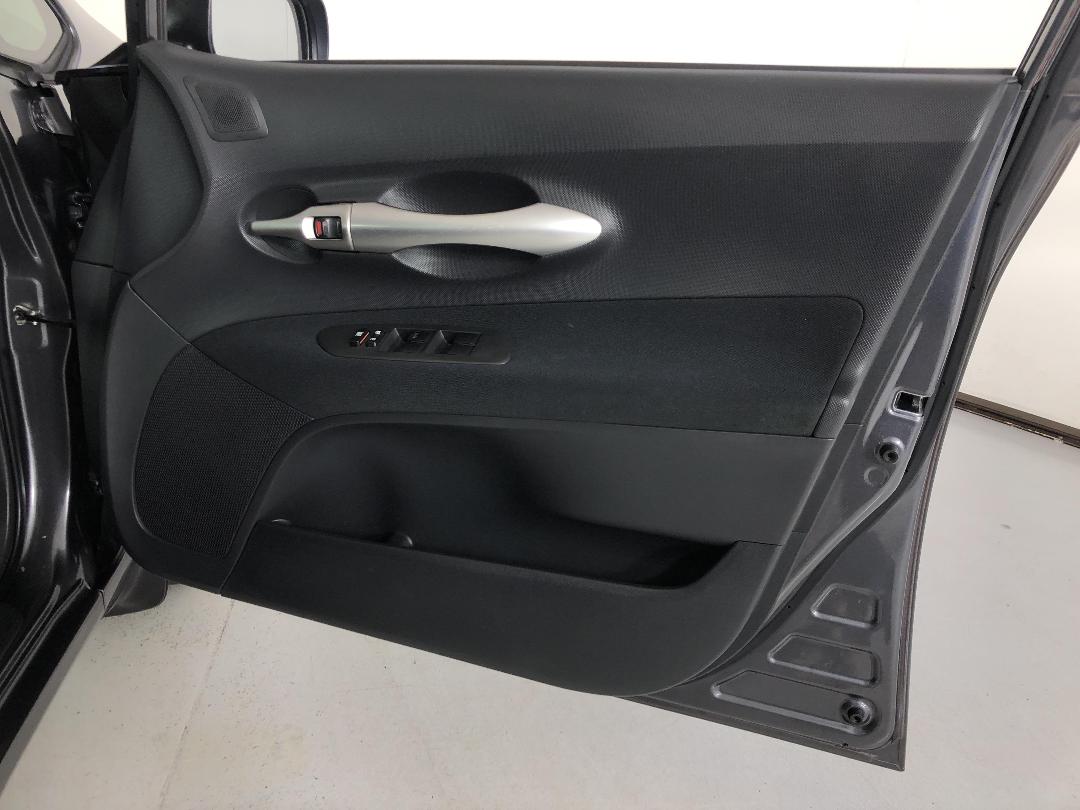 Photo '15' of Toyota Corolla Photo '15' of Toyota Corolla