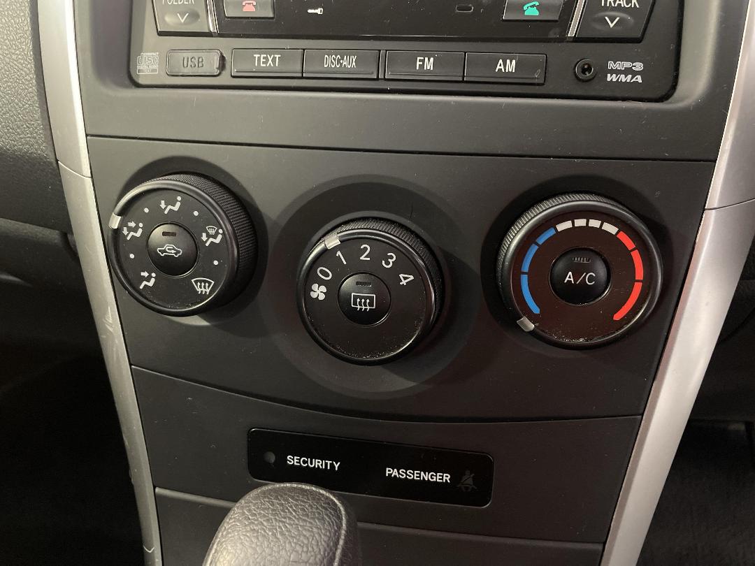 Photo '26' of Toyota Corolla GX