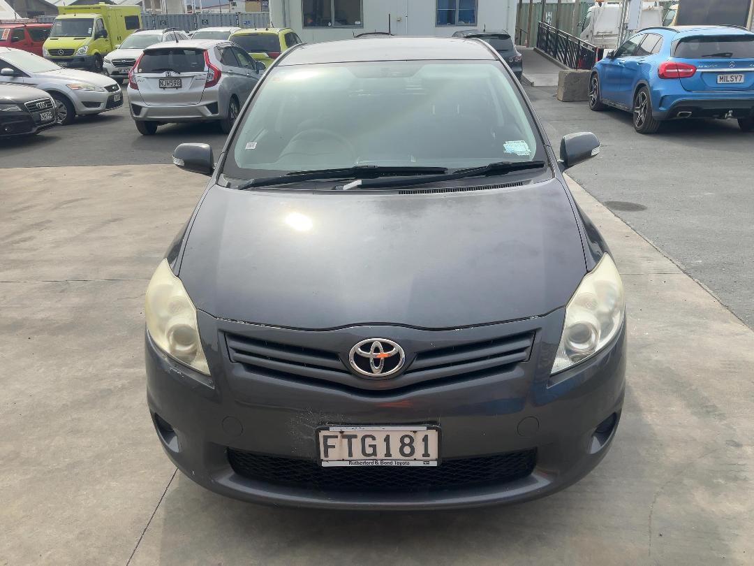 Photo '2' of Toyota Corolla GX Photo '2' of Toyota Corolla GX