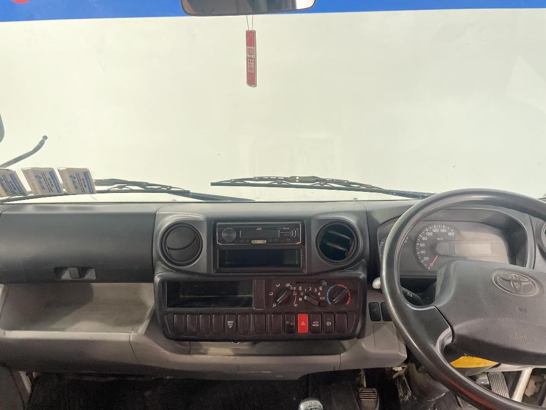 Photo '17' of Toyota Dyna Photo '17' of Toyota Dyna