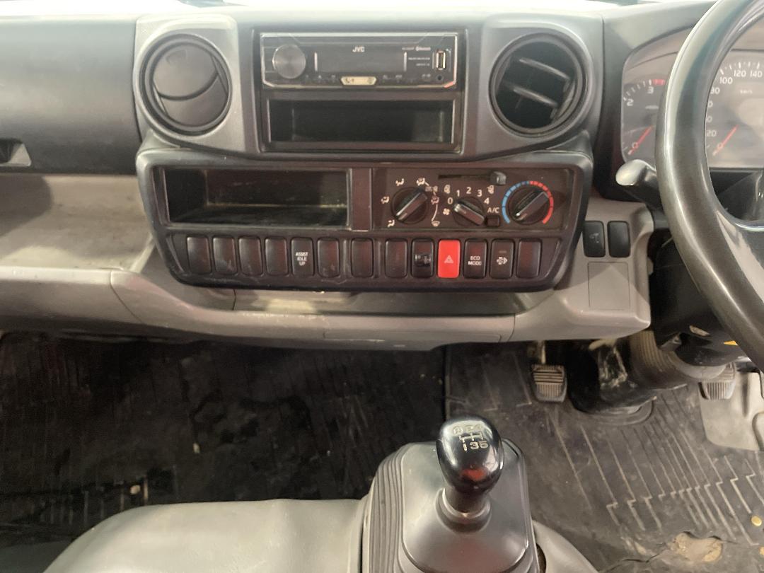 Photo '18' of Toyota Dyna Photo '18' of Toyota Dyna