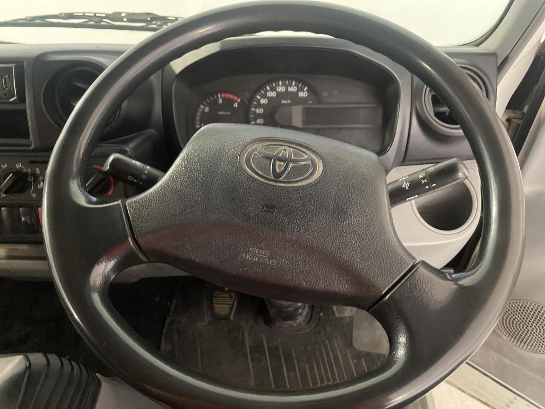 Photo '23' of Toyota Dyna Photo '23' of Toyota Dyna