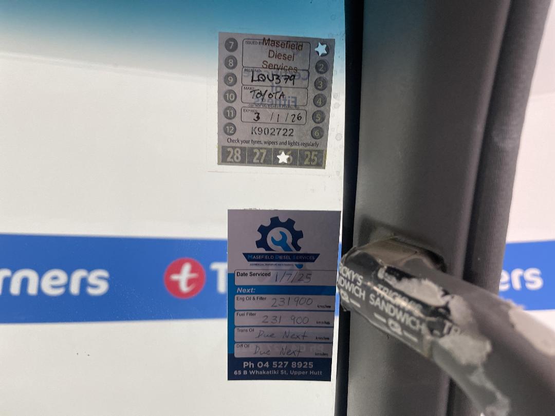 Photo '28' of Toyota Dyna Photo '28' of Toyota Dyna