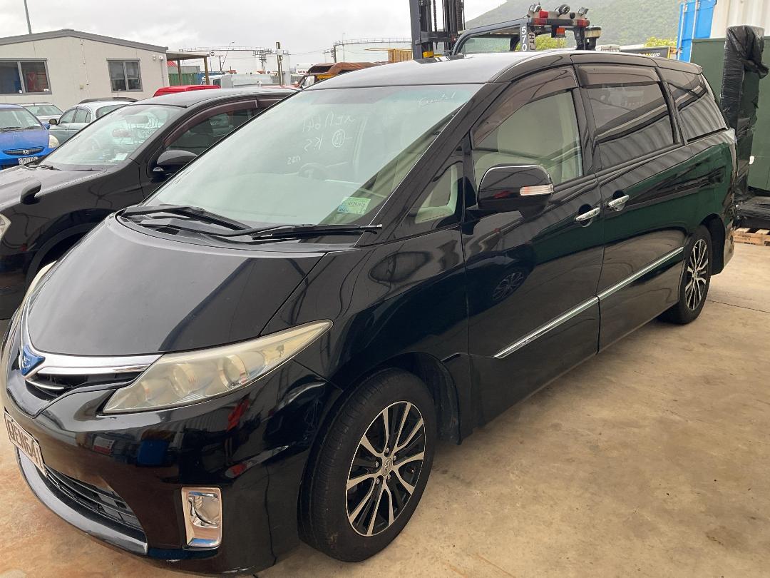 Photo '2' of Toyota Estima