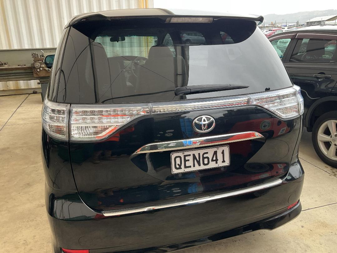 Photo '4' of Toyota Estima