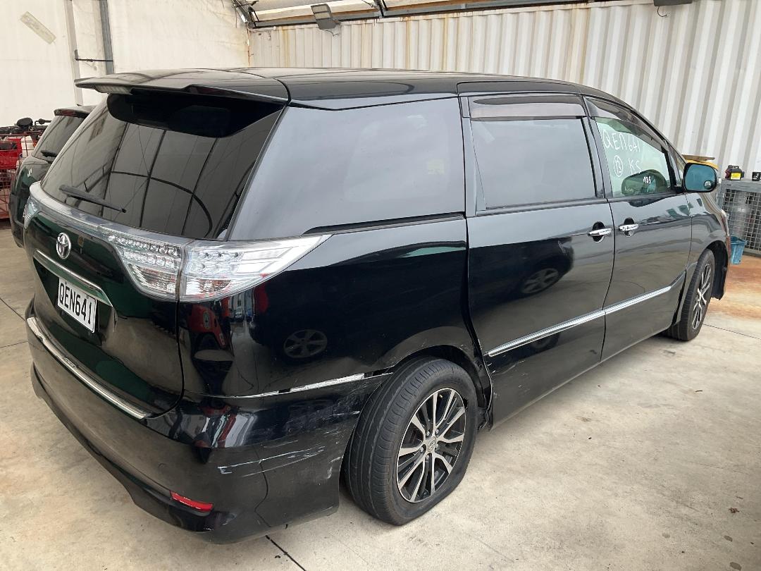 Photo '5' of Toyota Estima