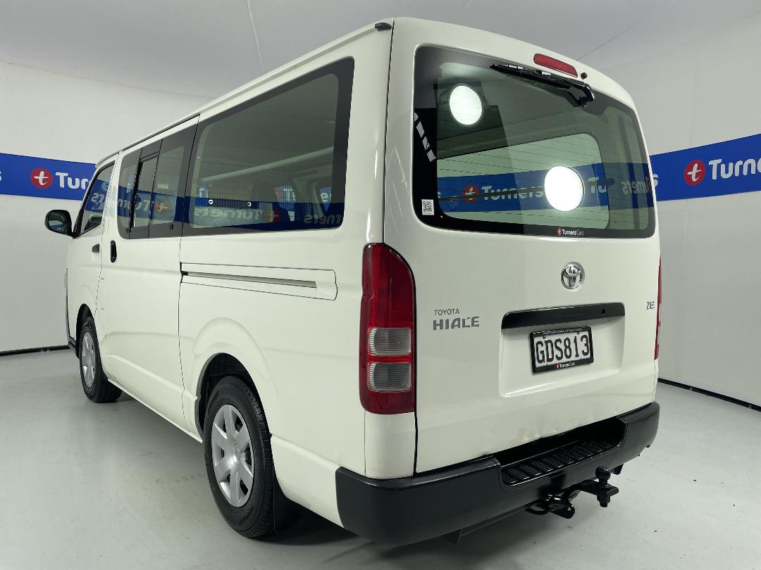 Photo '5' of Toyota Hiace Photo '5' of Toyota Hiace