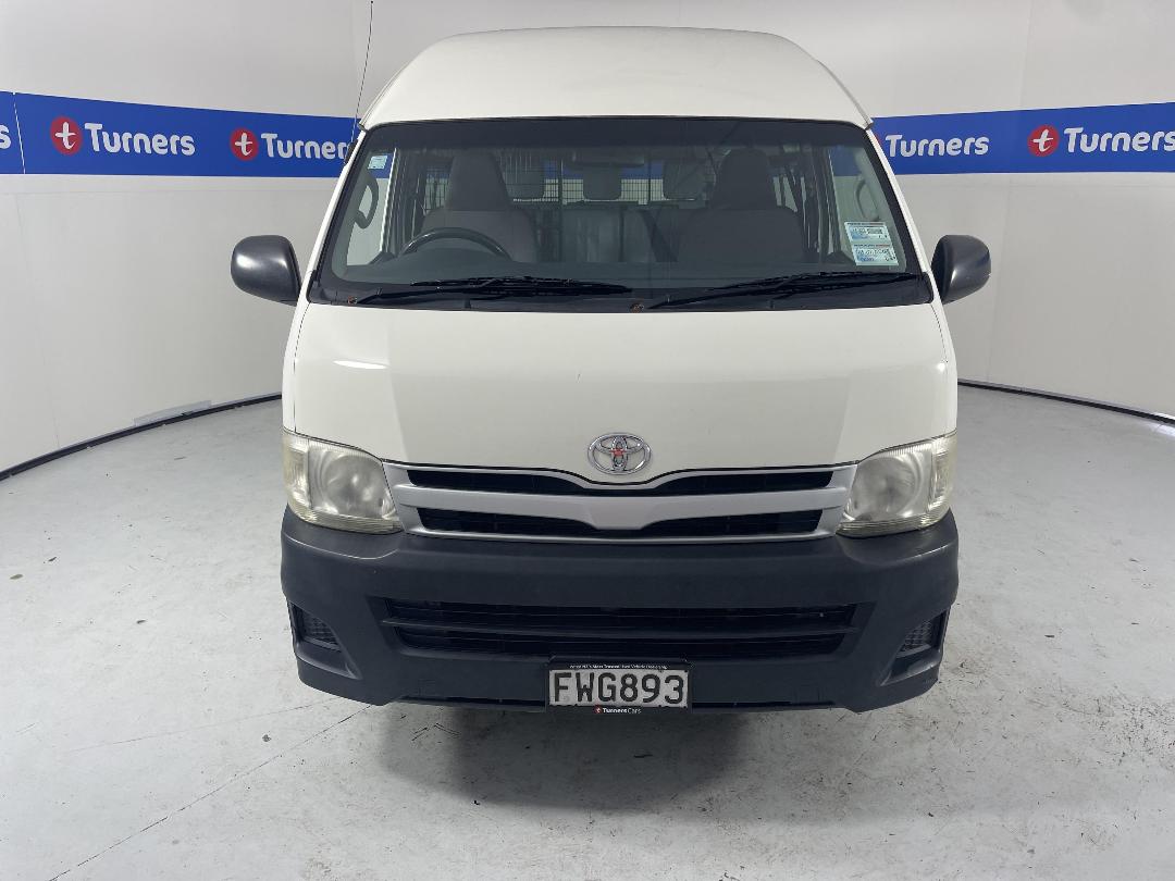 Photo '2' of Toyota Hiace