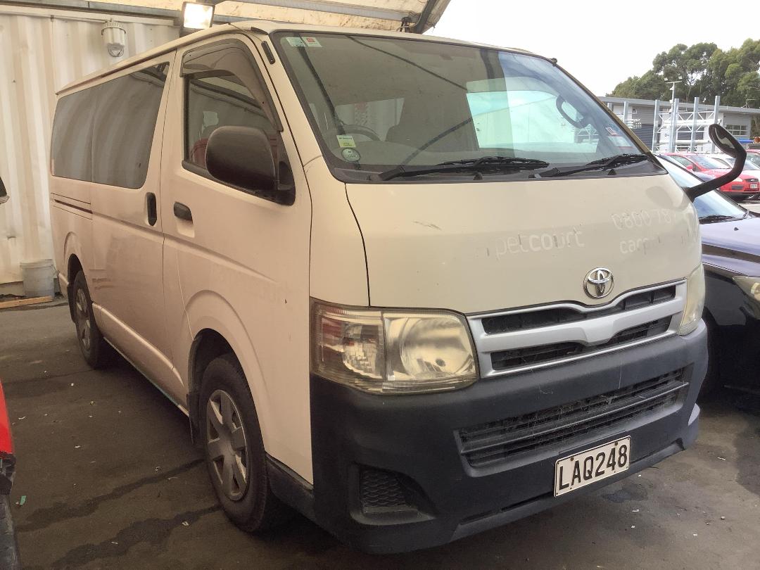 Photo '3' of Toyota Hiace Photo '3' of Toyota Hiace