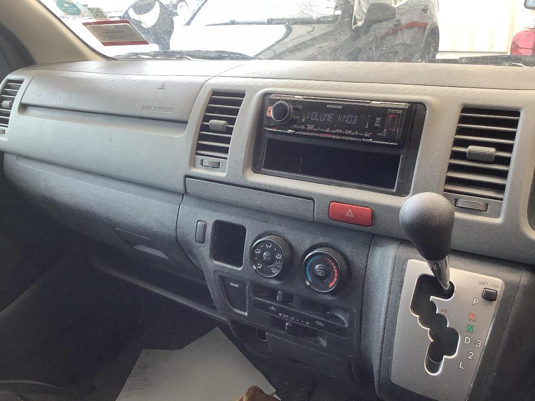 Photo '14' of Toyota Hiace Photo '14' of Toyota Hiace