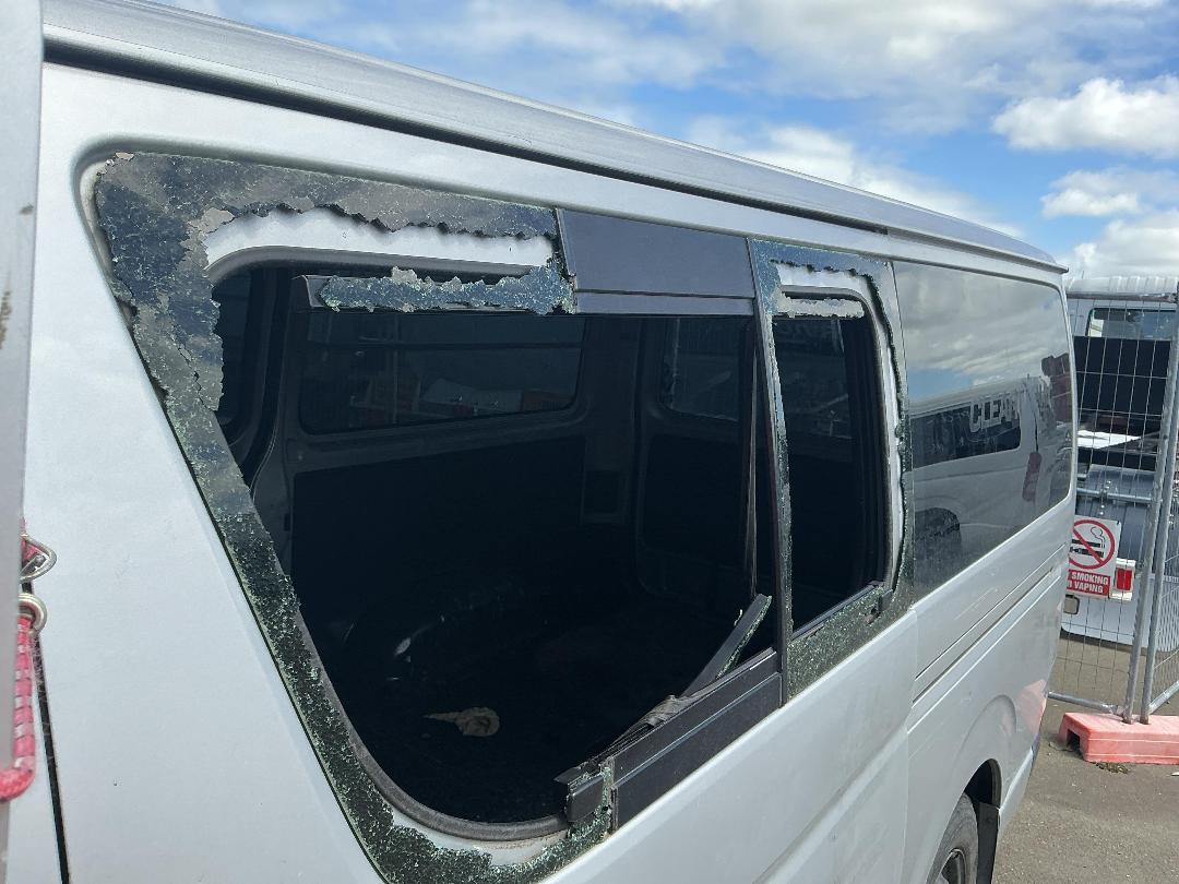 Photo '10' of Toyota Hiace T ZL Photo '10' of Toyota Hiace T ZL