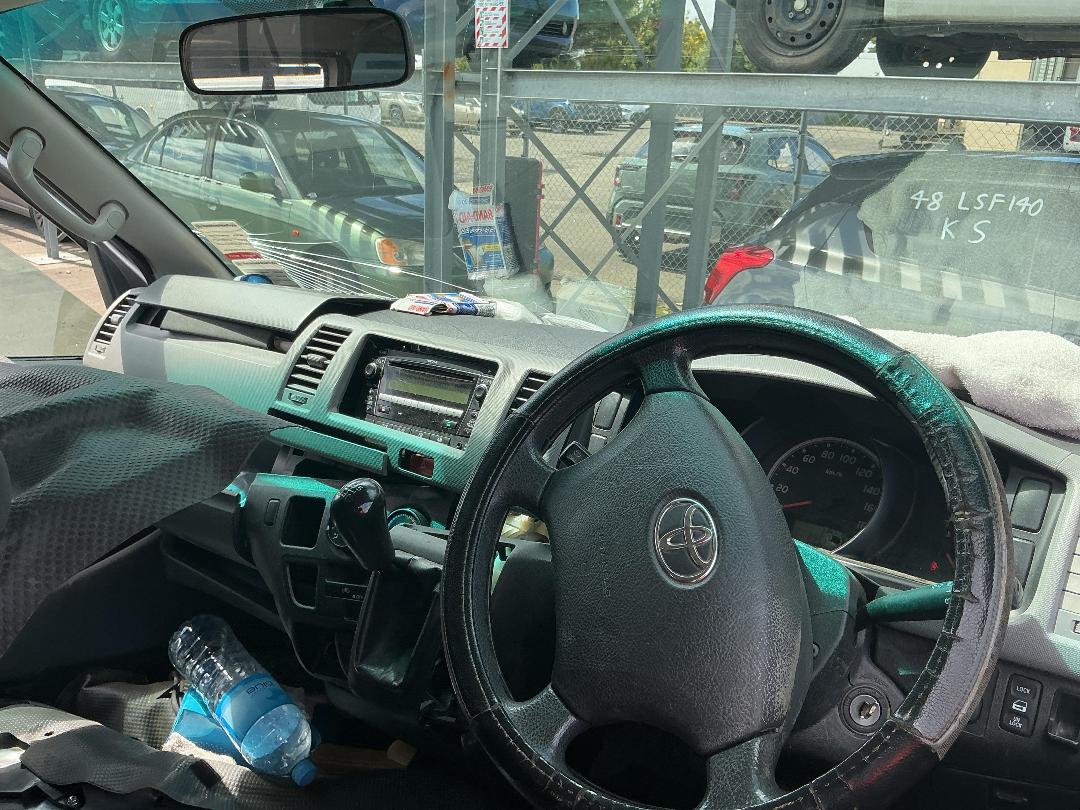 Photo '16' of Toyota Hiace T ZL Photo '16' of Toyota Hiace T ZL