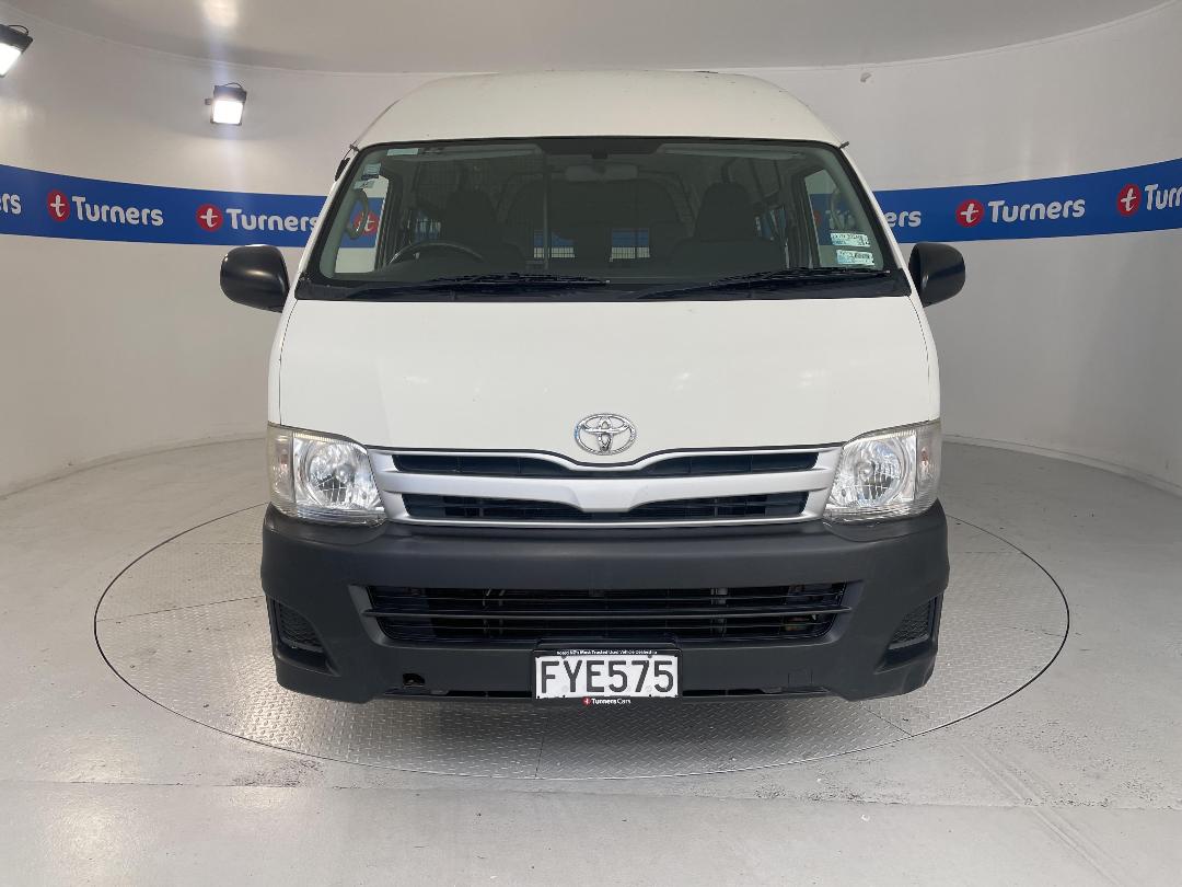 Photo '2' of Toyota Hiace