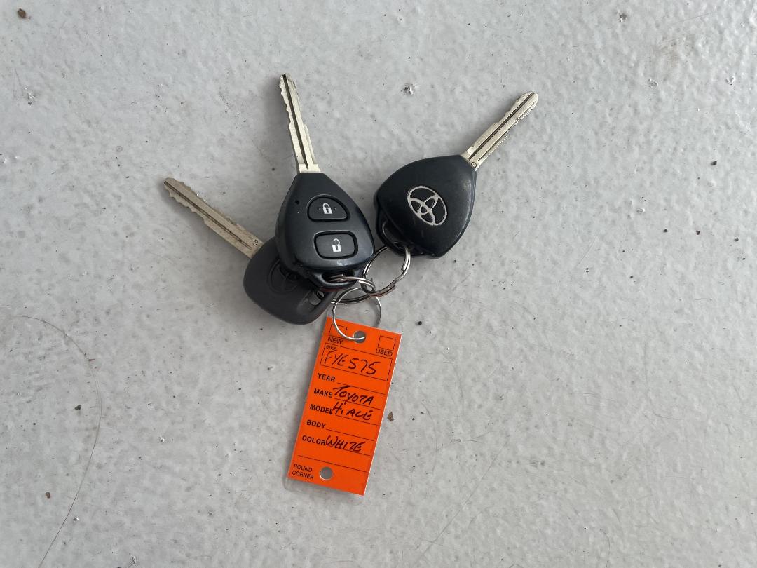 Photo '21' of Toyota Hiace