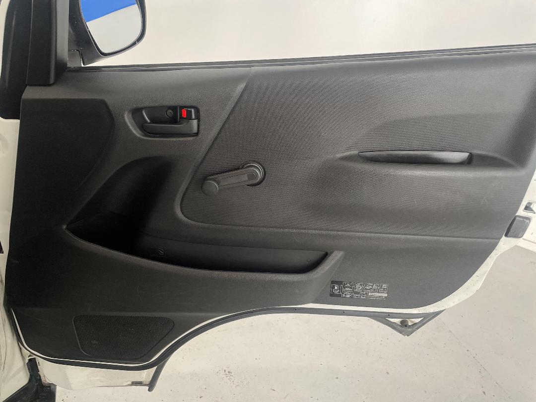 Photo '15' of Toyota Hiace