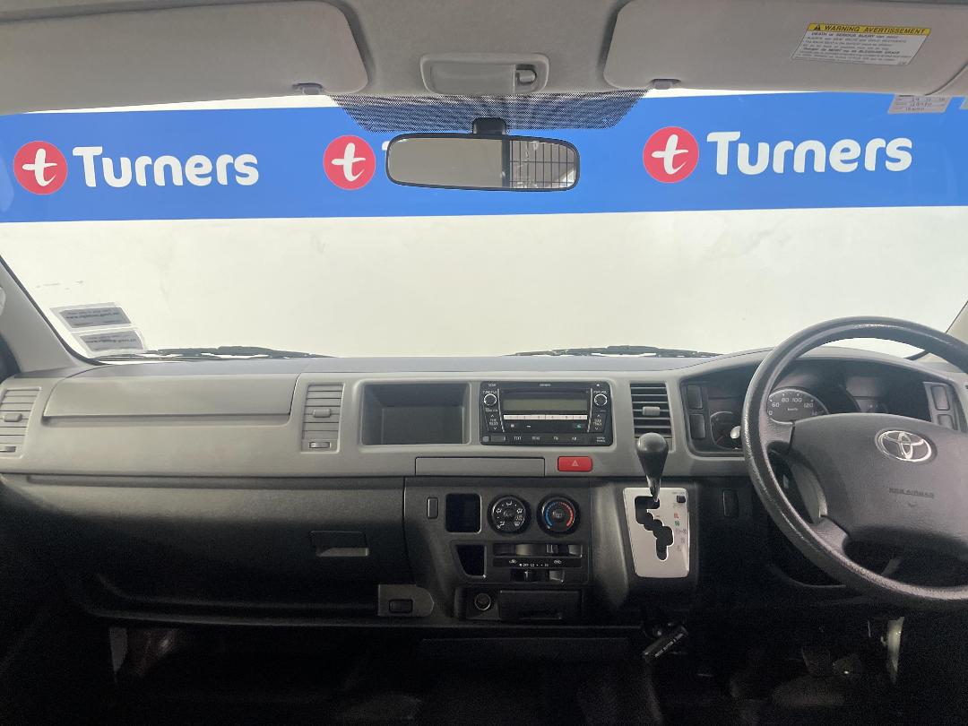 Photo '17' of Toyota Hiace