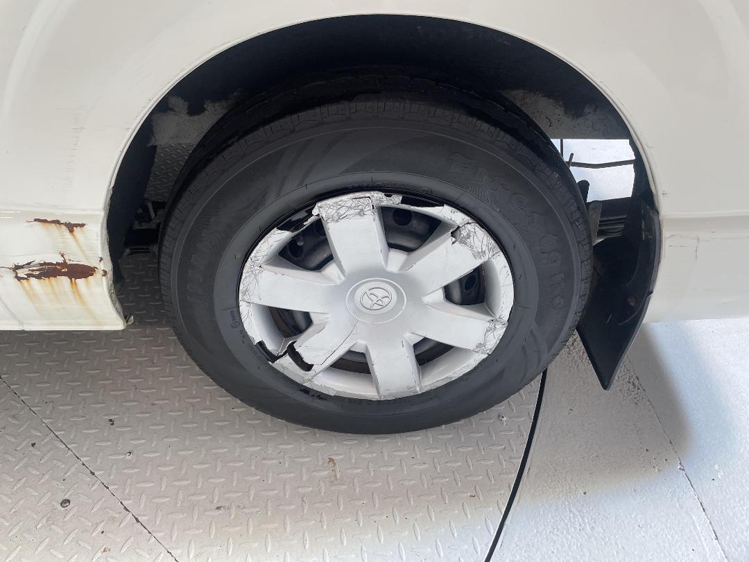 Photo '11' of Toyota Hiace