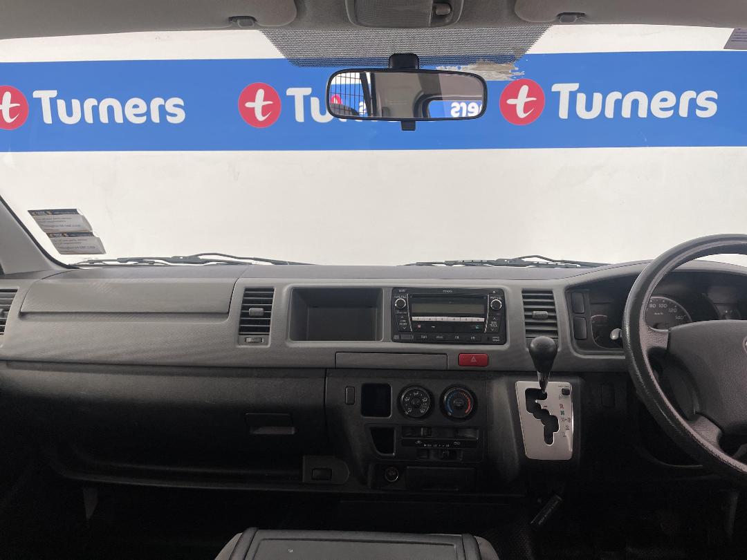 Photo '17' of Toyota Hiace