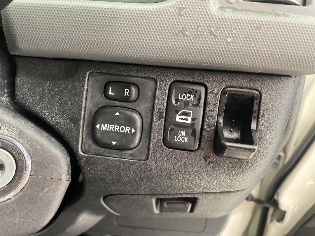 Photo '23' of Toyota Hiace