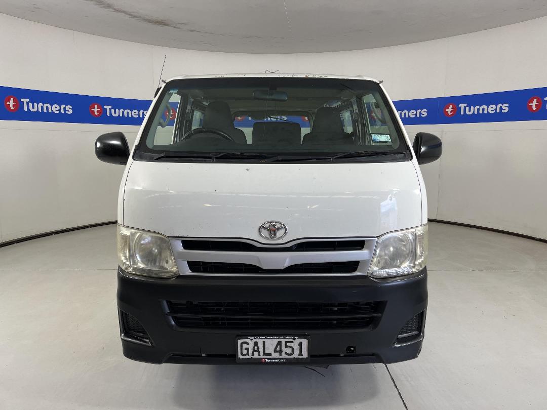 Photo '2' of Toyota Hiace Photo '2' of Toyota Hiace