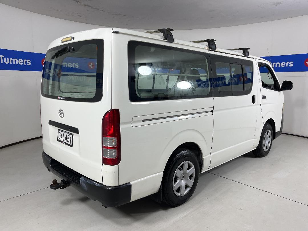 Photo '7' of Toyota Hiace Photo '7' of Toyota Hiace