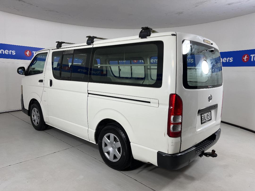Photo '5' of Toyota Hiace Photo '5' of Toyota Hiace