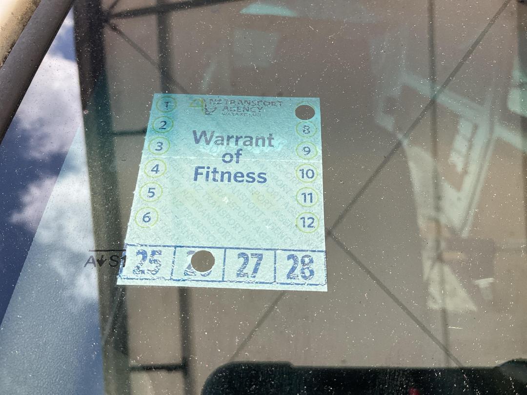 Photo '27' of Toyota Hiace Photo '27' of Toyota Hiace