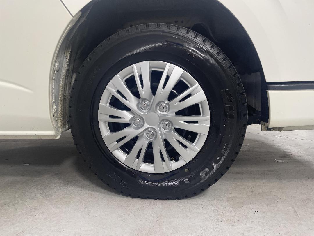 Photo '9' of Toyota Hiace