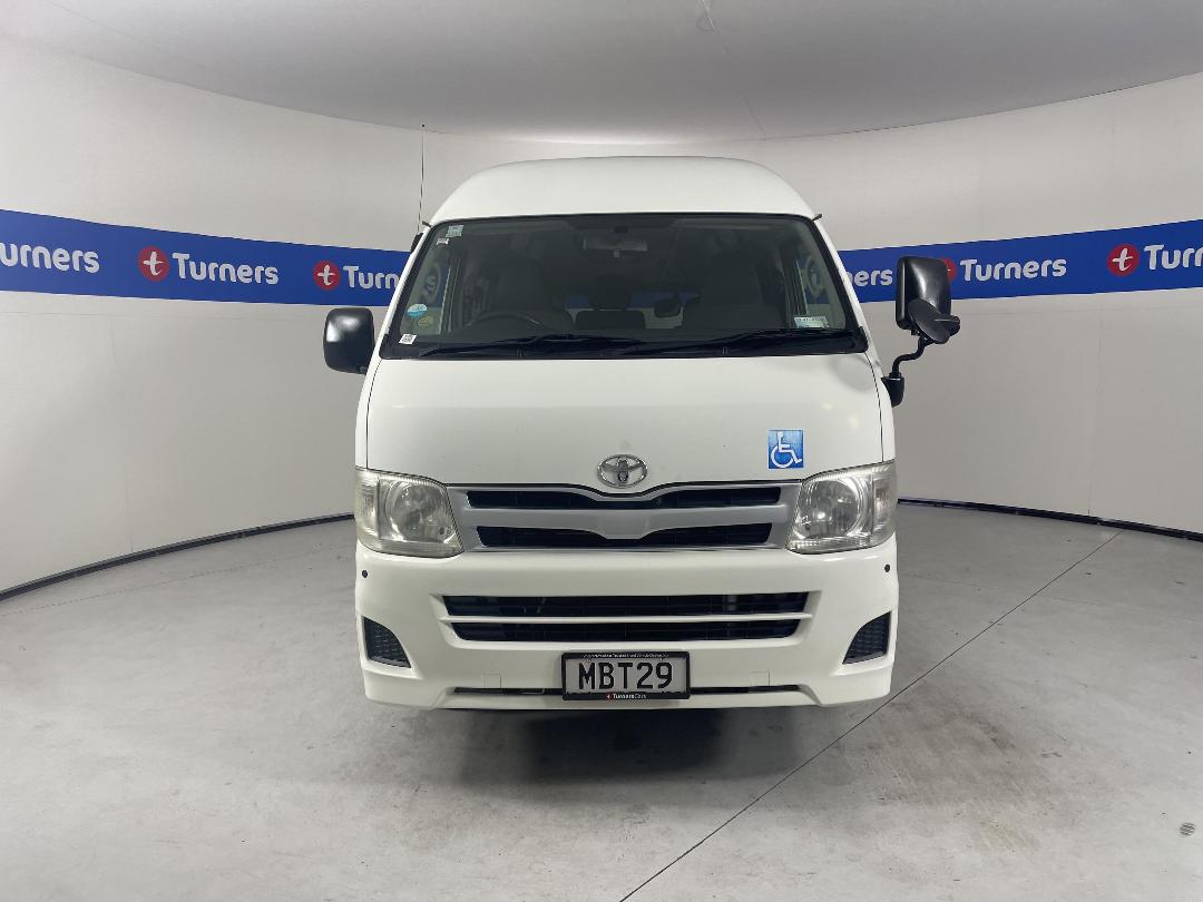 Photo '2' of Toyota Hiace