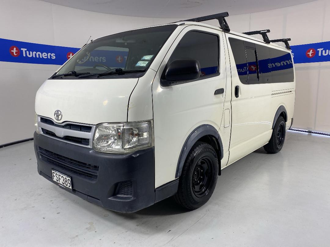 Photo '4' of Toyota Hiace